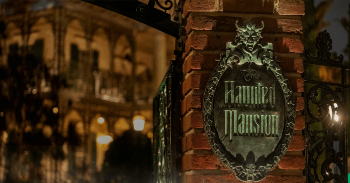 Haunted Mansion Disneyland