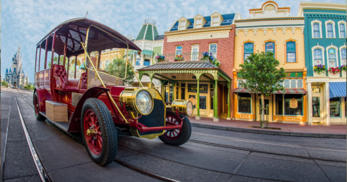 main street trolly