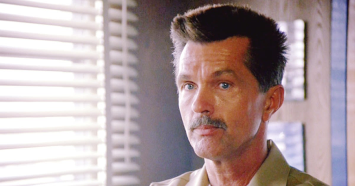 tom skerritt